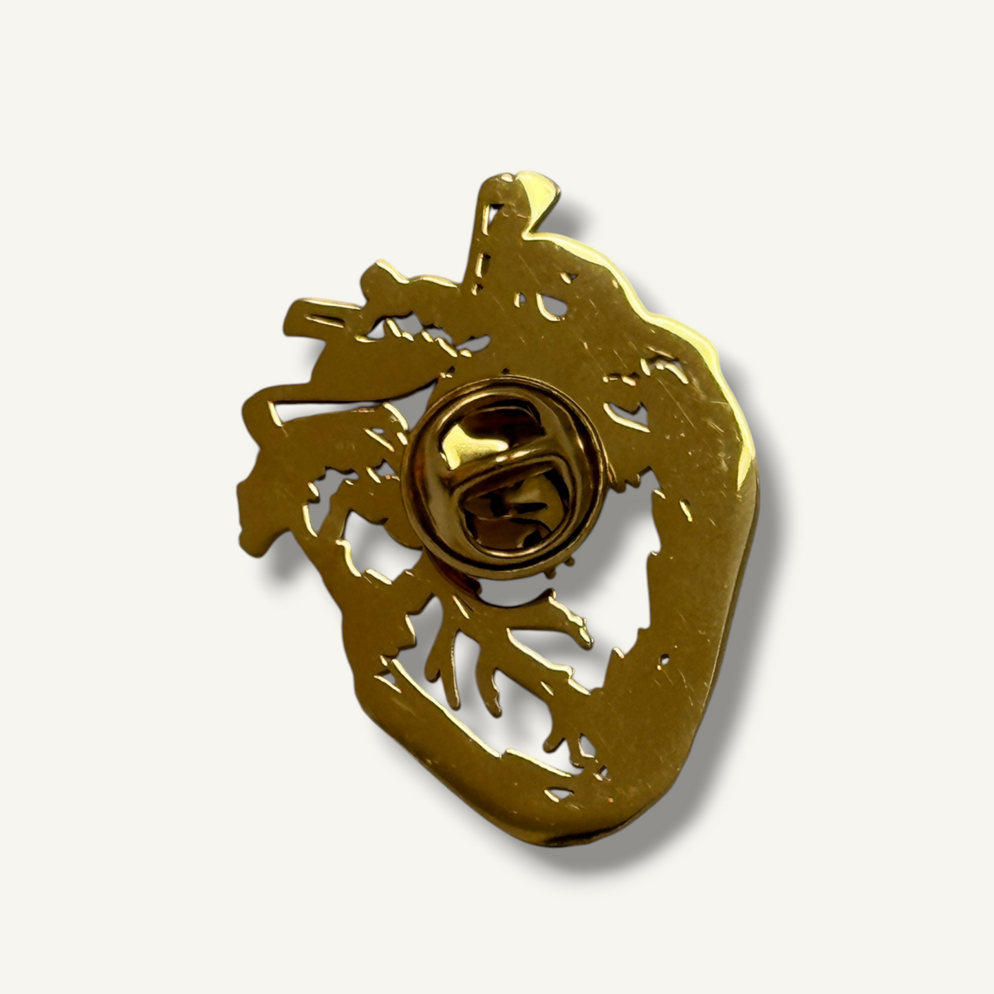 Pin Corazón Anatomico Dorado